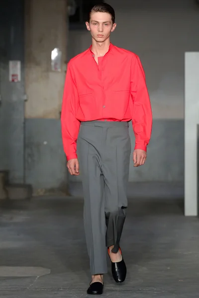 Look 5